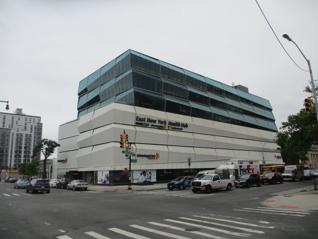 For Sublease: 101 Pennsylvania Avenue, East NY, Brooklyn, NY 11207: Ground Floor Corner in New Medical Building