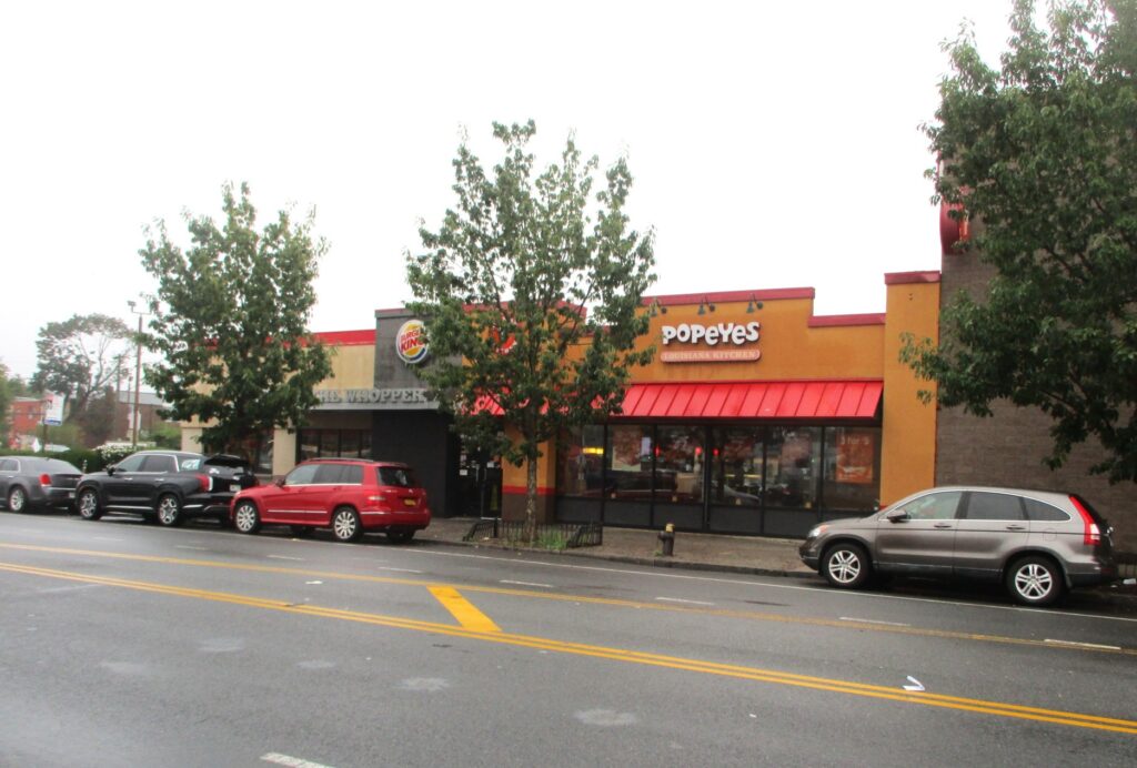 FOR LEASE: 2343 UTICA AVENUE, BROOKLYN, NY 11234: DRIVE THRU RESTAURANT